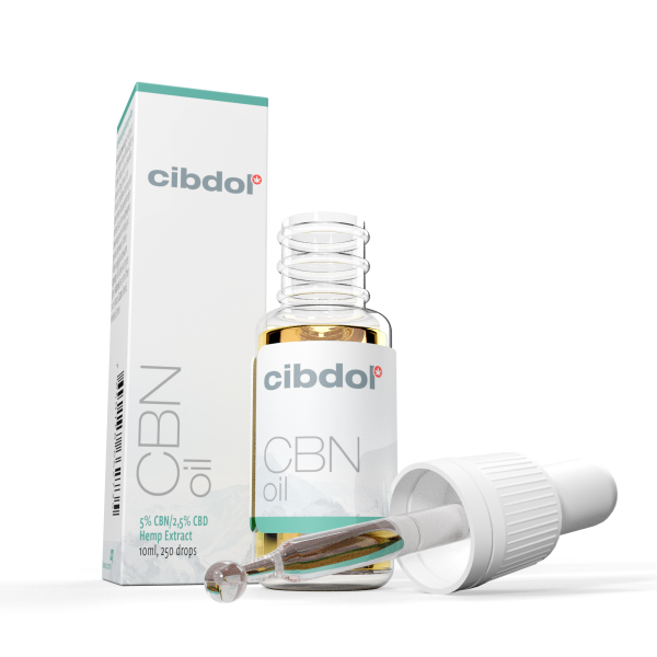 Flaske Cibdol - 5% CBN og 2,5% CBD olie med emballage, på hvid baggrund.